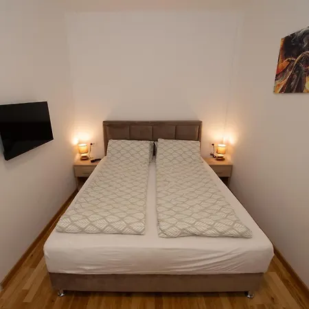 Petkovic 34 * Jagodina