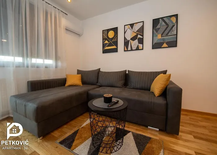 Petkovic 34 * Jagodina