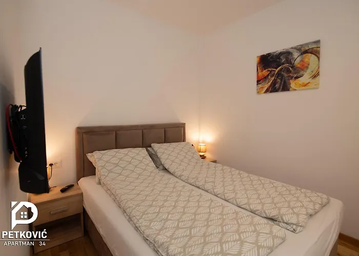 Petkovic 34 * ヤゴディナ