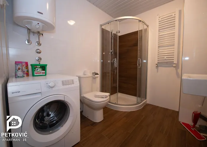 Petkovic 34 アパート ヤゴディナ